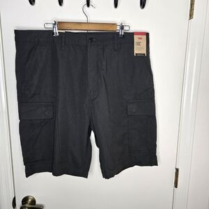 Levi's Carrier Cargo Dark Gray Shorts for Men Size 40 NWT